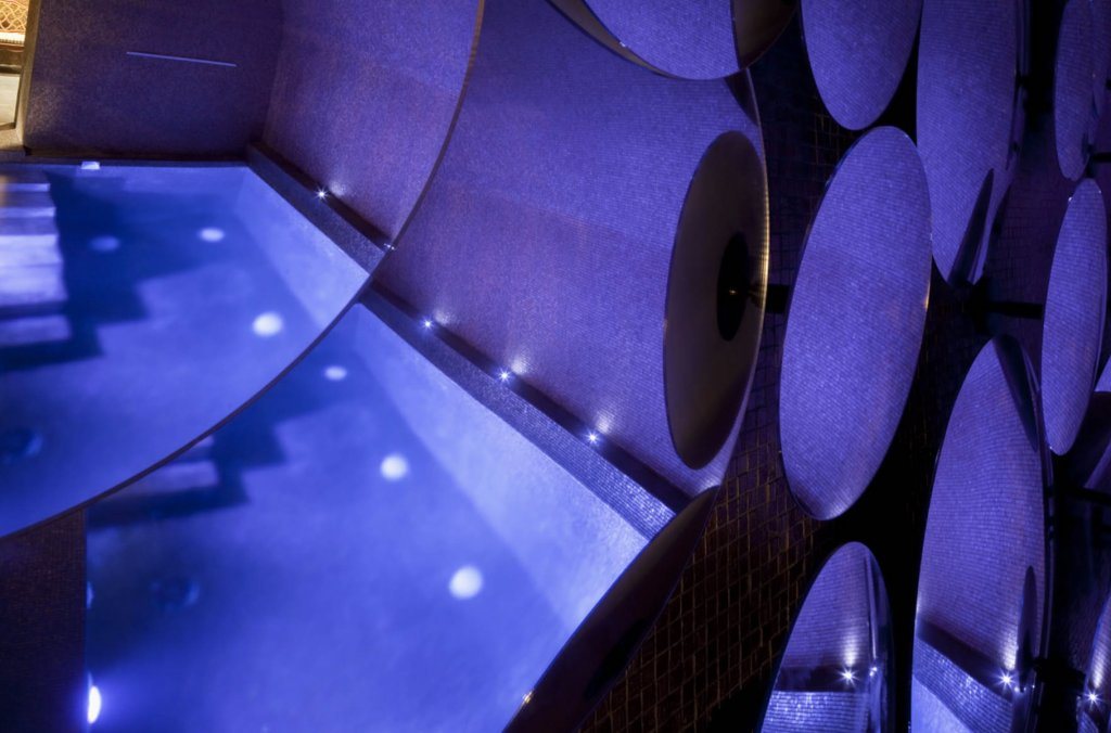 Le Burgundy Paris — Spa